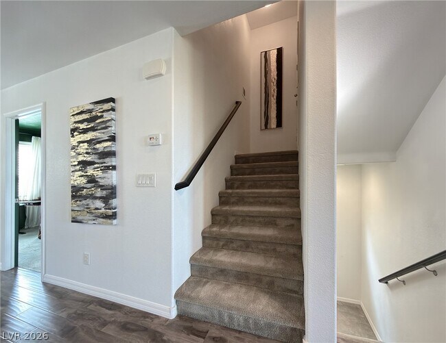 Building Photo - 372 Ambitious St
