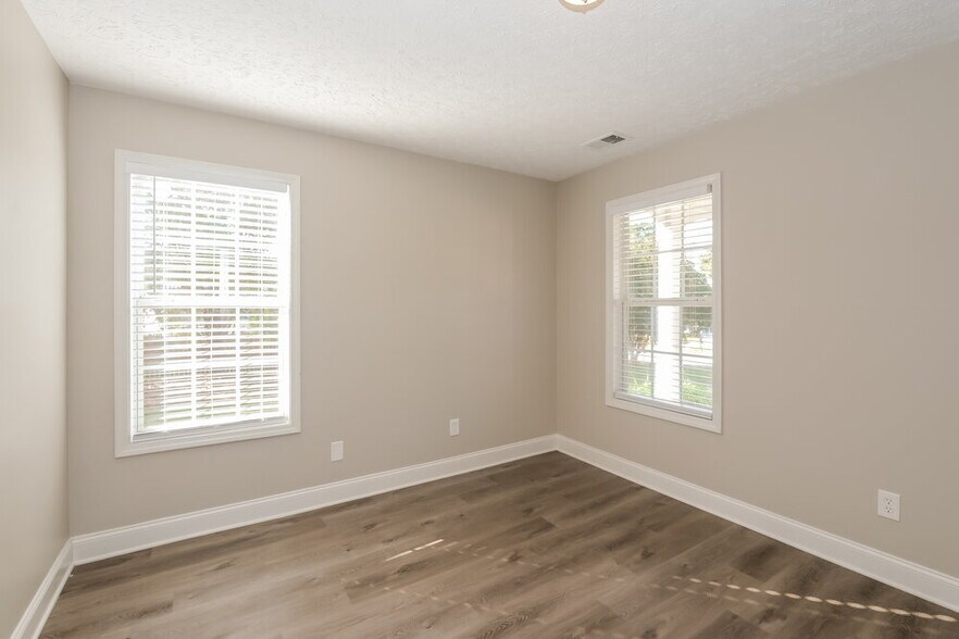 Building Photo - 362 Whitney Ln