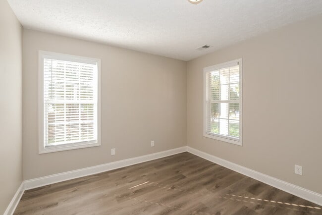 Building Photo - 362 Whitney Ln
