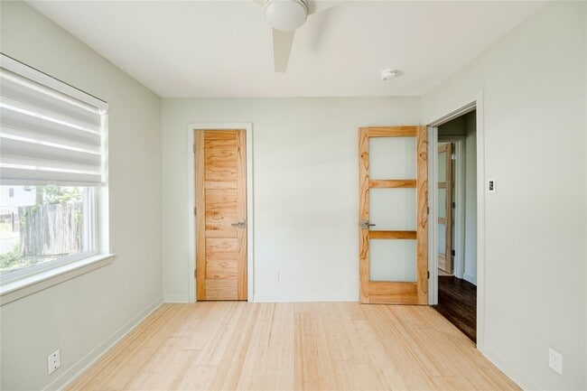 Building Photo - 1707 Overhill Dr