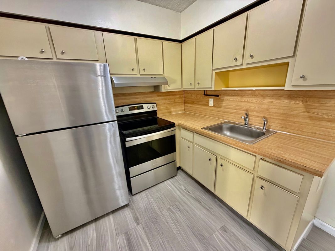 Building Photo - 1821 N 17th Ct