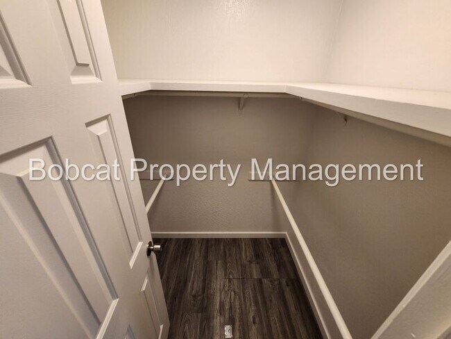 Building Photo - 3604 Imperial Wy