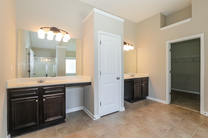 Building Photo - 110 Trevers Lake Dr