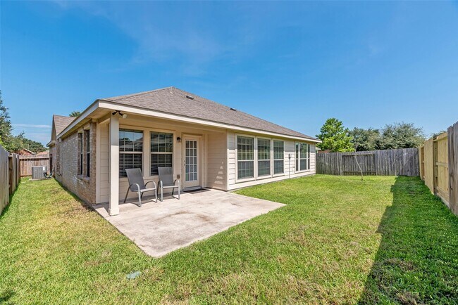 Building Photo - 119 Emerald Loch Ln