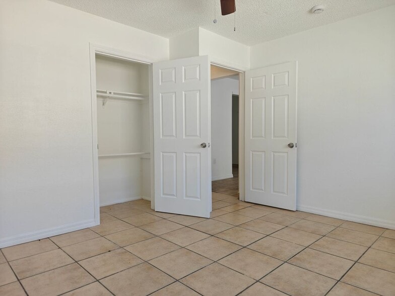 Building Photo - 1303 Turrill Ave