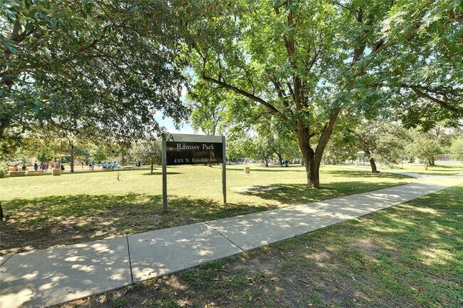 Building Photo - 4707 Rosedale Ave