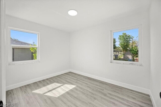 Building Photo - 1644 Pawnee St