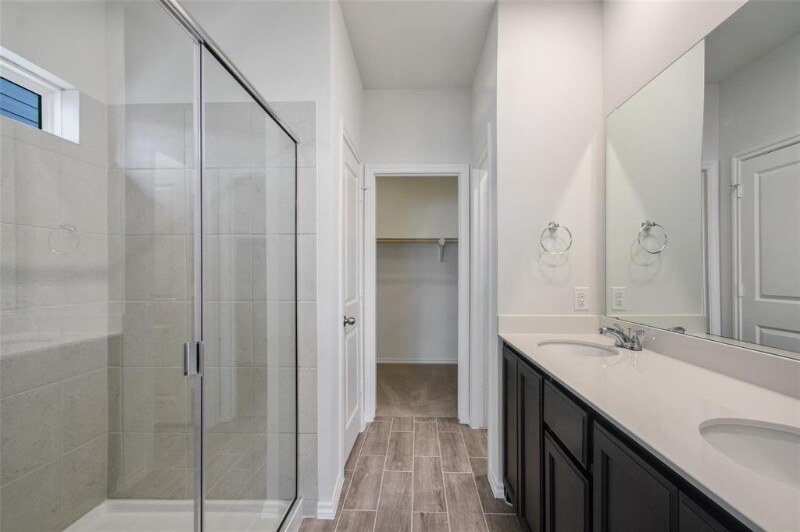 Building Photo - 1613 Abbottsford Ave