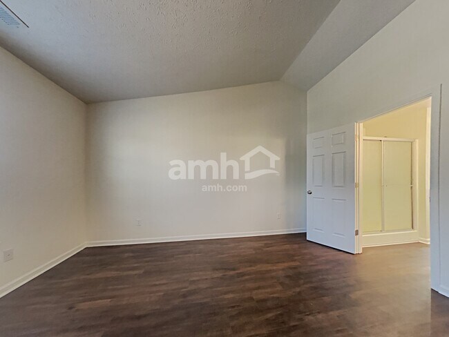 Building Photo - 4157 S Woodtrail Ln