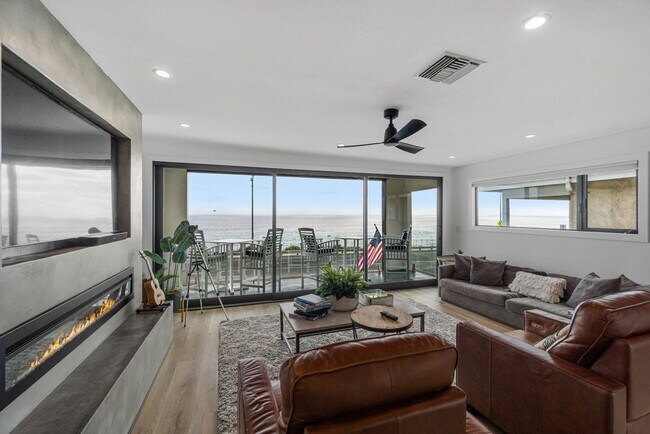 Building Photo - 3470 Carlsbad Blvd