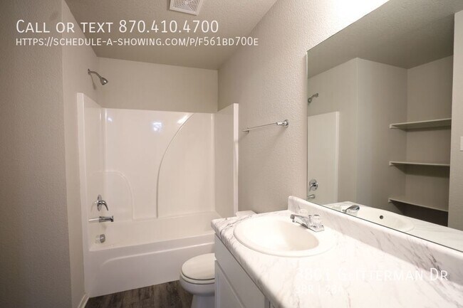 Building Photo - Recent construction - beautiful 3 bed / 2 ...