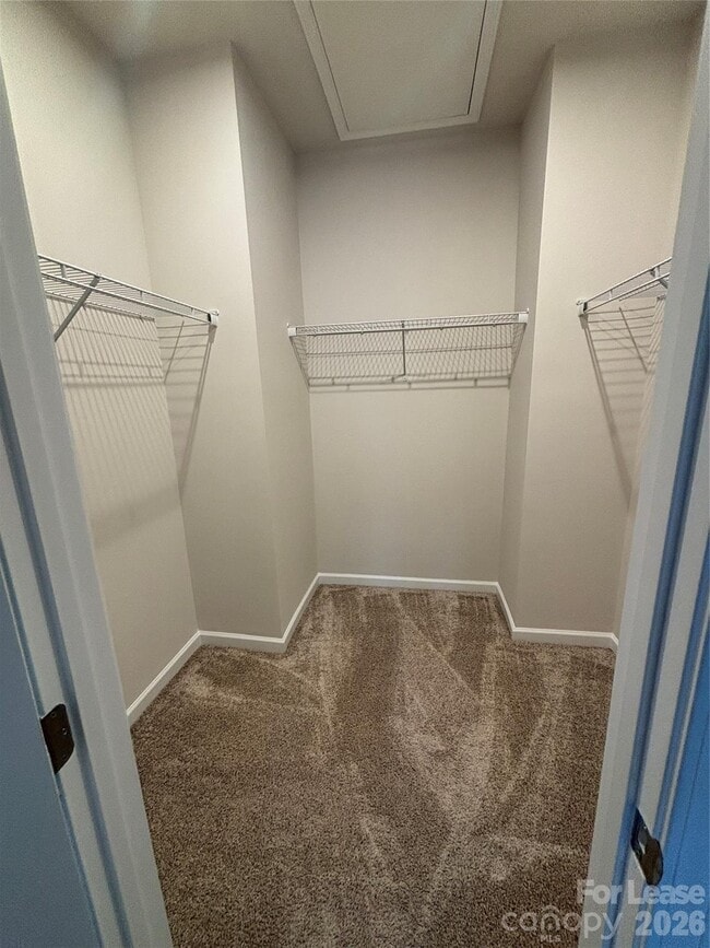 Building Photo - 5200 Somerset Hill Ln