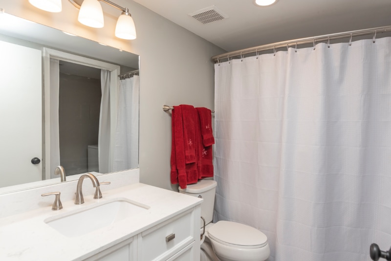 Building Photo - 510 E Gillespie St