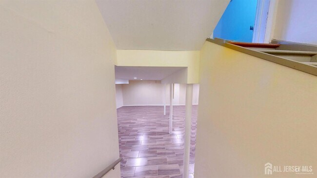 Building Photo - 157 Willowbrook Dr