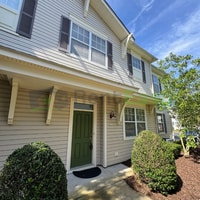 Building Photo - 1323 Emsworth Dr