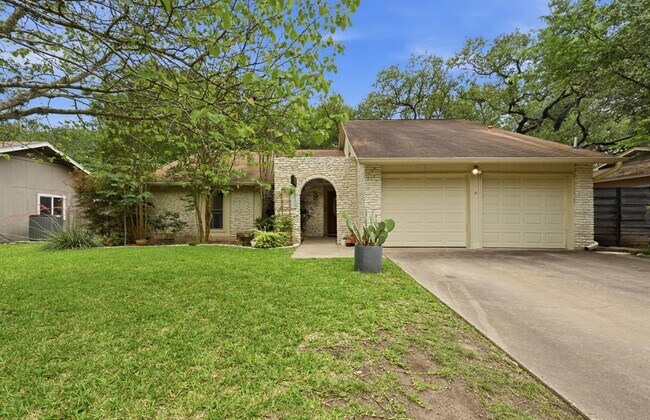 Building Photo - 2509 Redleaf Ln