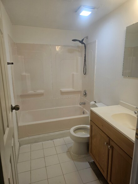 Building Photo - 4411 Forest Ln
