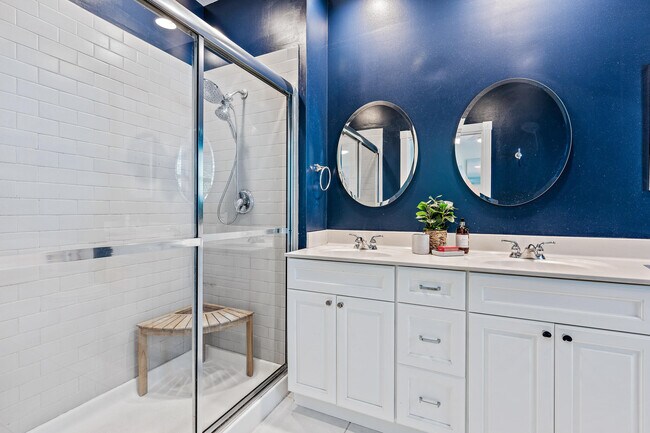 Building Photo - 116 Caravelle Dr