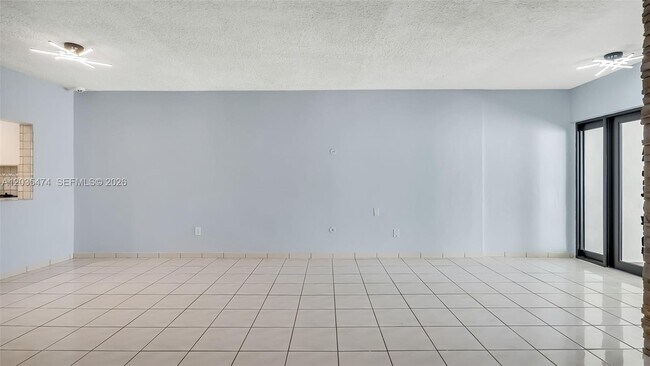 Building Photo - 1647 W 72nd St