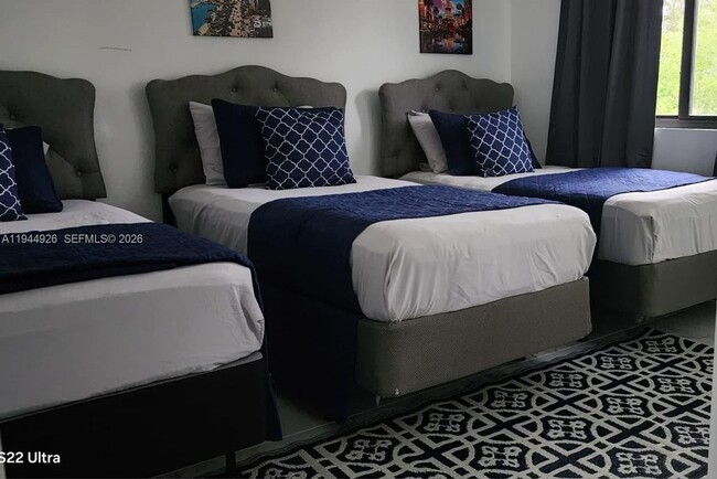 Building Photo - 8016 NW 14th Pl