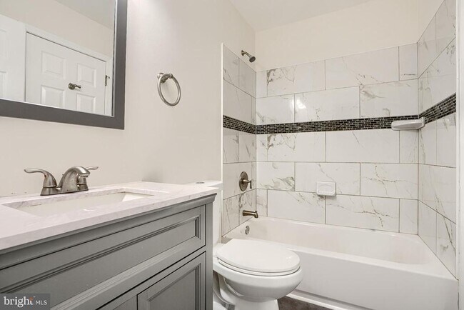 Building Photo - 6558 Ridgeborne Dr