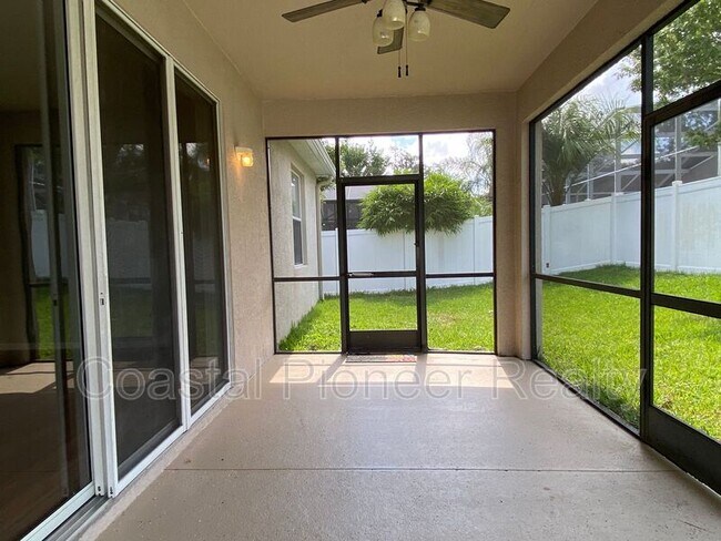 Building Photo - 29832 Cedar Waxwing Dr