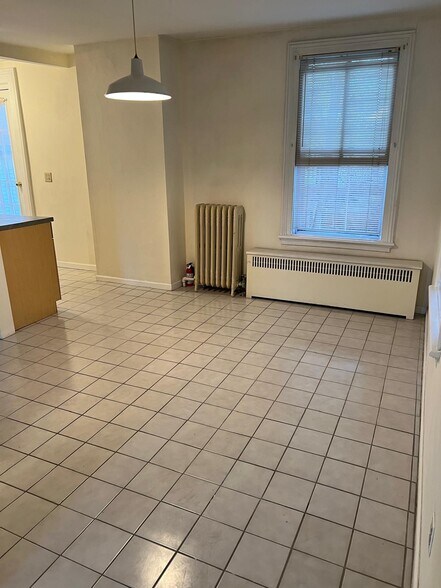 Building Photo - 51 S Clinton St