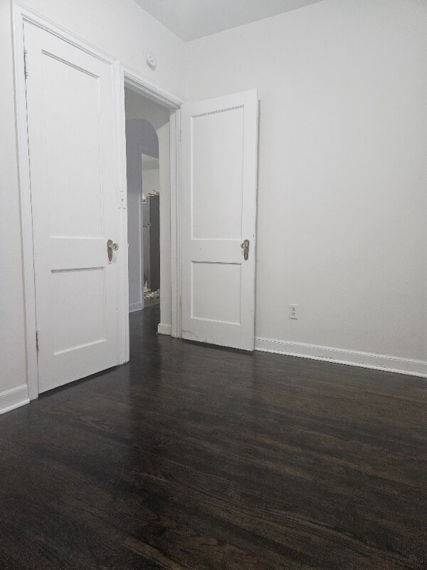 Building Photo - 123 N Walnut St