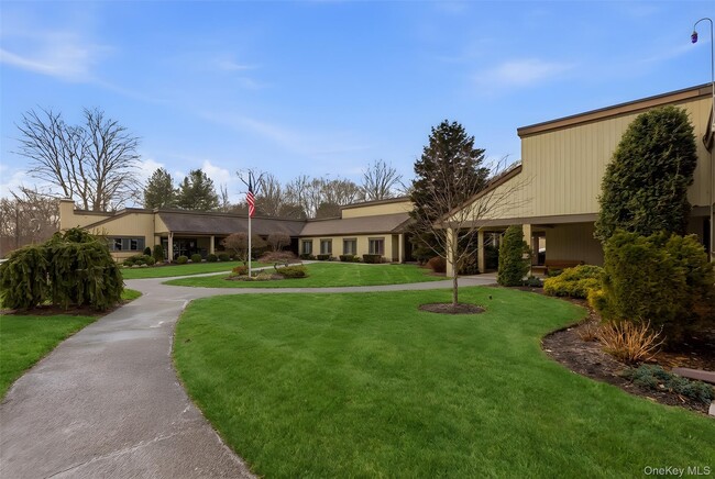 Building Photo - 504 Heritage Hls