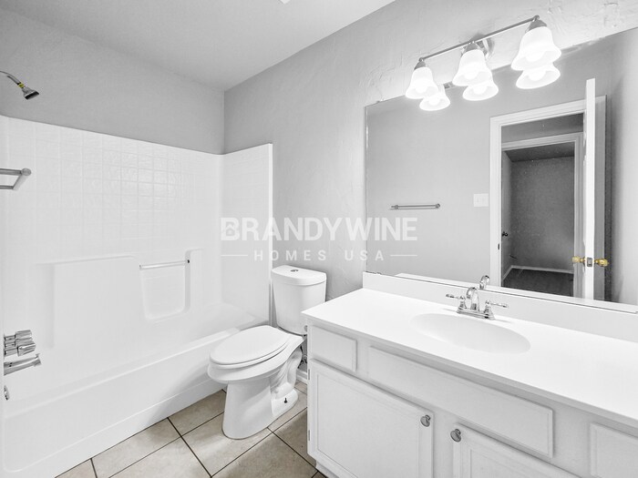 Building Photo - 214 Streamside Dr