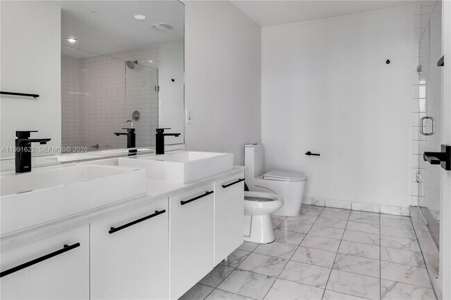 Building Photo - 888 Biscayne Blvd