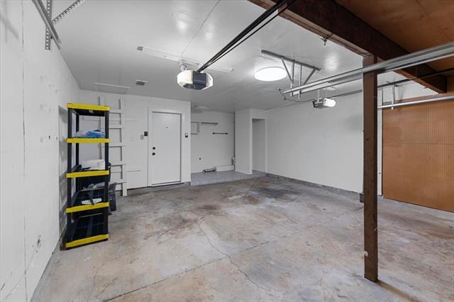 Building Photo - 817 Warren Way