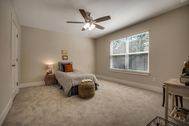 Building Photo - 4-BEDROOM LUXURY NEW CONSTRUCTION