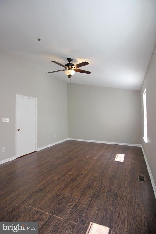 Building Photo - 7939 Otter Cove Ct