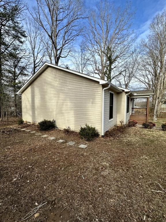 Building Photo - 15 Sand Hill School Rd