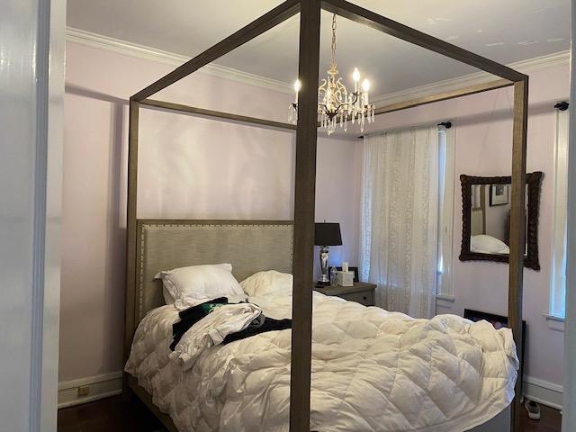 Building Photo - 2448 W Greenleaf Ave