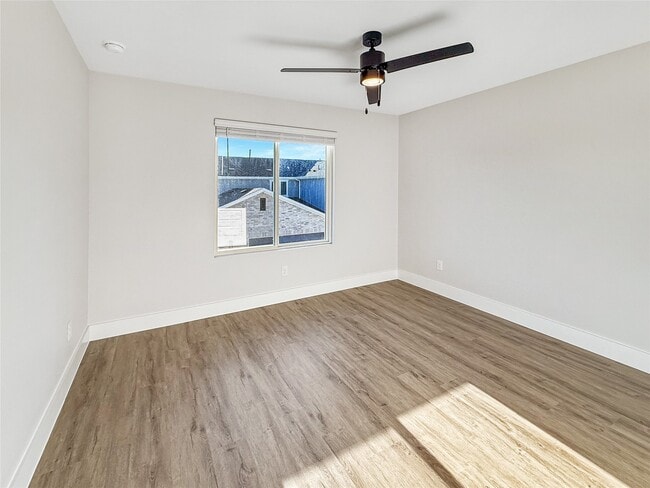 Building Photo - 5613 Mobeetie Lp