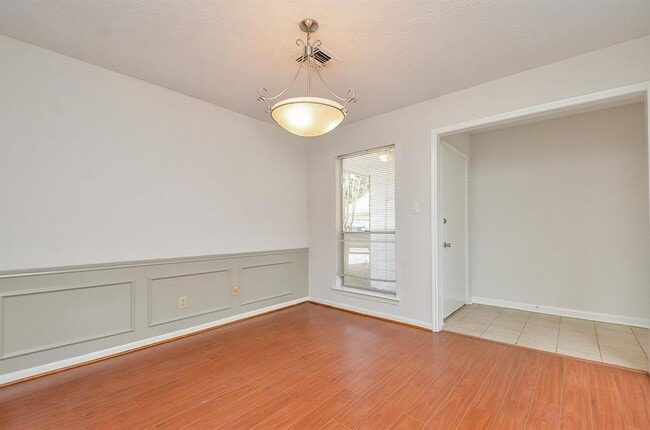 Building Photo - 15815 Boulder Oaks Dr