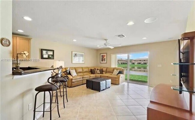 Building Photo - 8989 Lancaster St