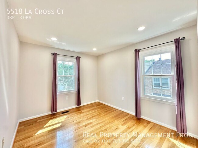 Building Photo - 5518 La Cross Ct