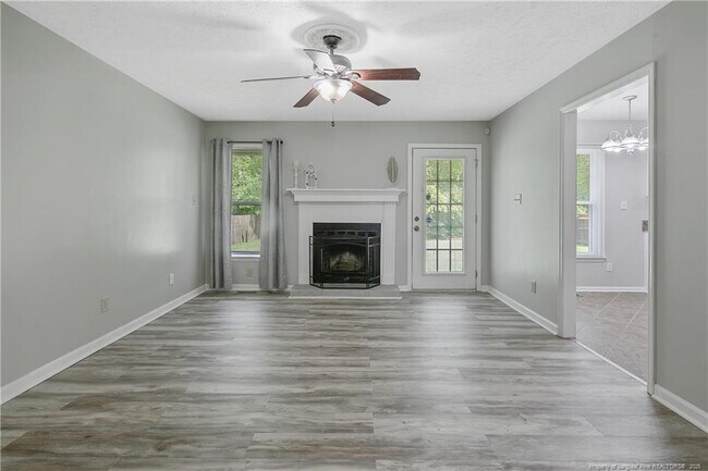Building Photo - 3970 Loufield Dr
