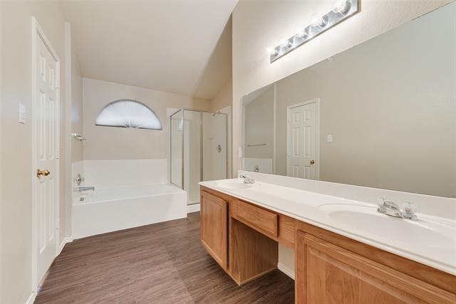 Building Photo - 1217 Spring Water Dr