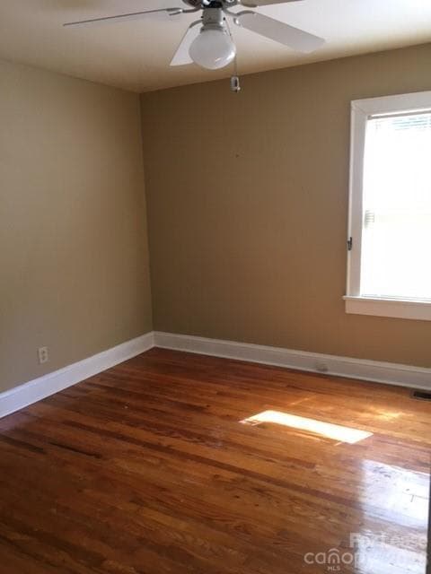 Building Photo - 337 Westwood Dr