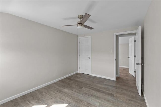 Building Photo - 6812 Grand Ave