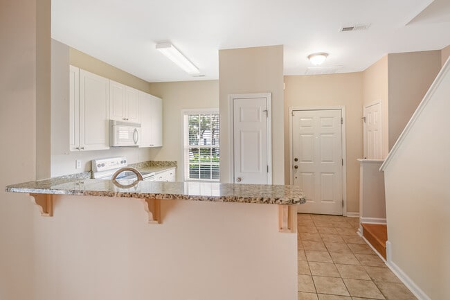 Building Photo - 2337 Bay Harbor Dr