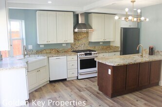 Building Photo - 4864 Alondra Way