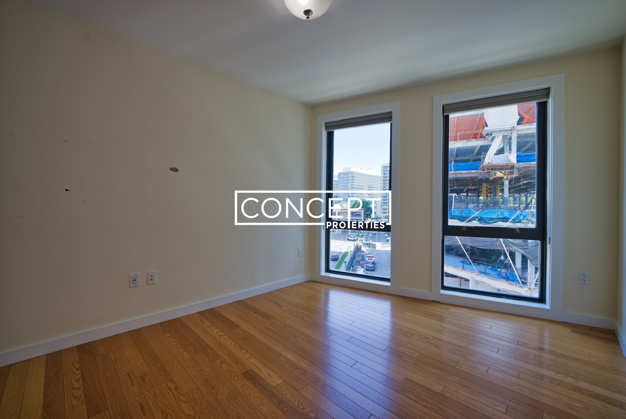 Building Photo - 5 Manor St