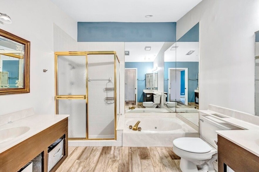 Building Photo - 2075 NW 15th Pl