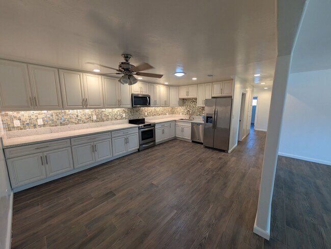 Building Photo - 8024 Tone Ln