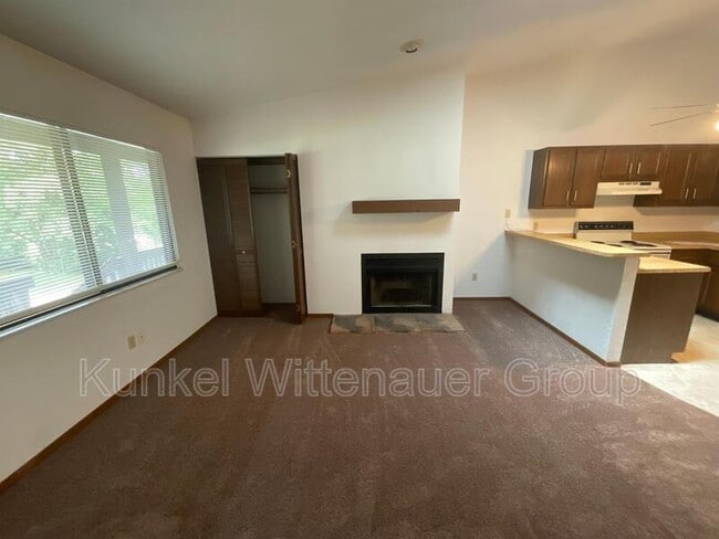 Building Photo - 57 Pepperwood Ct